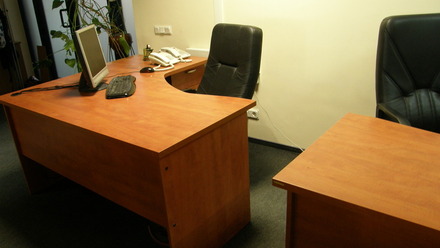 Biuro baldai